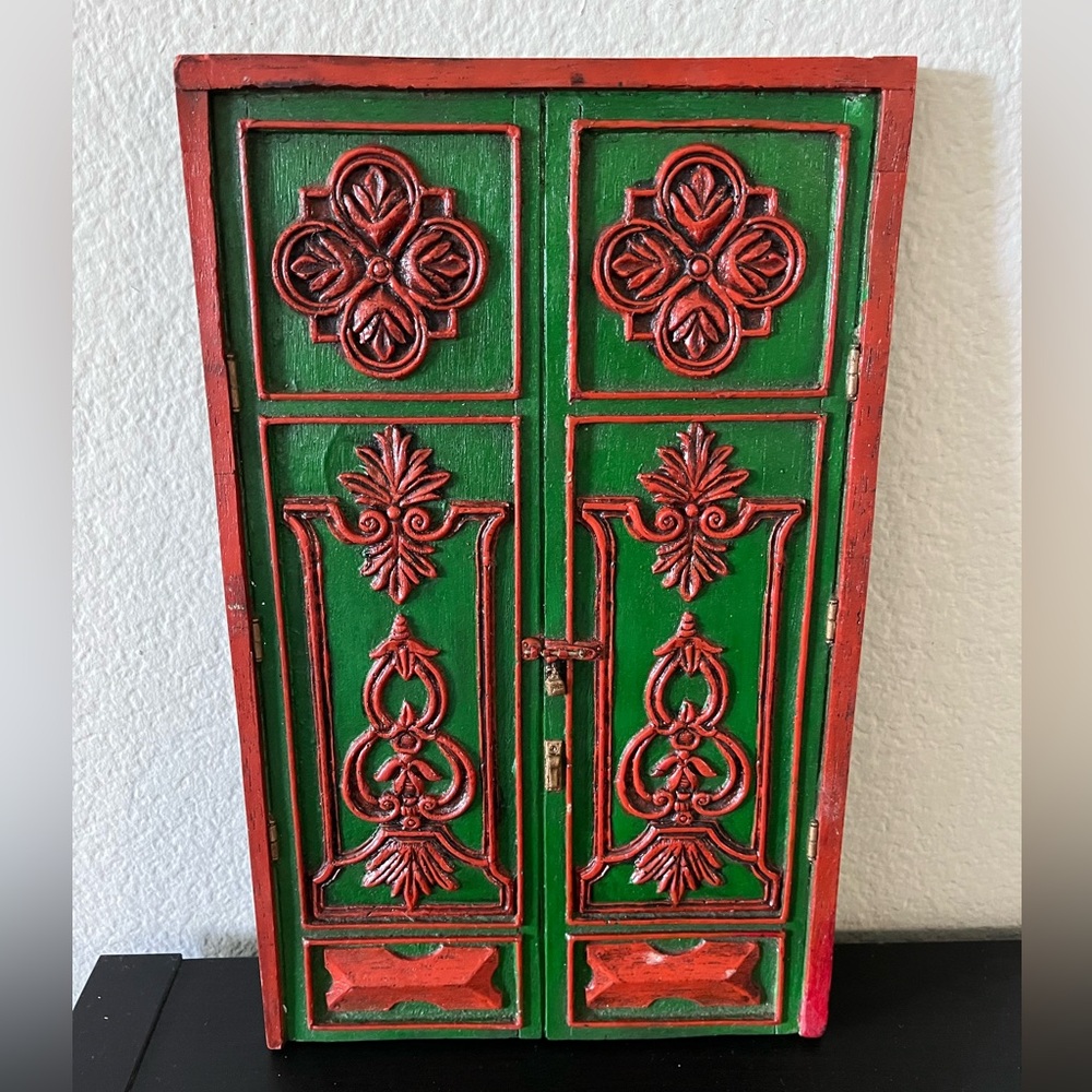 Decorative to scale artisanal handmade wood doors. Made in Colombia